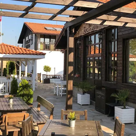 Bukor Shtepi Guest house 4*