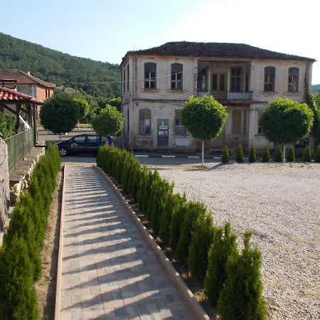 Bukor Shtepi Gæstehus 4*