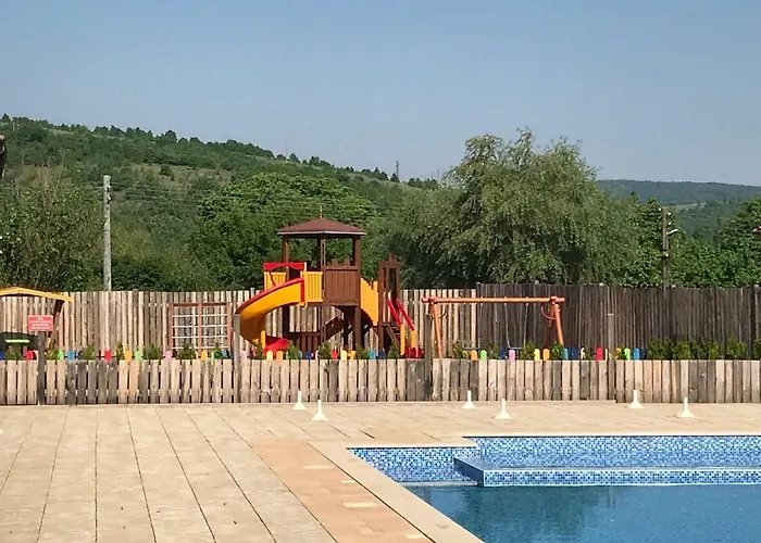 Bukor Shtepi Mandrica