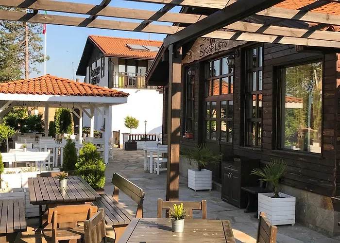 Bukor Shtepi ゲストハウス 4*