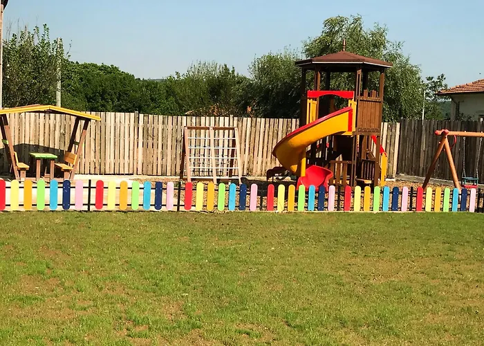 Bukor Shtepi ゲストハウス Mandrica